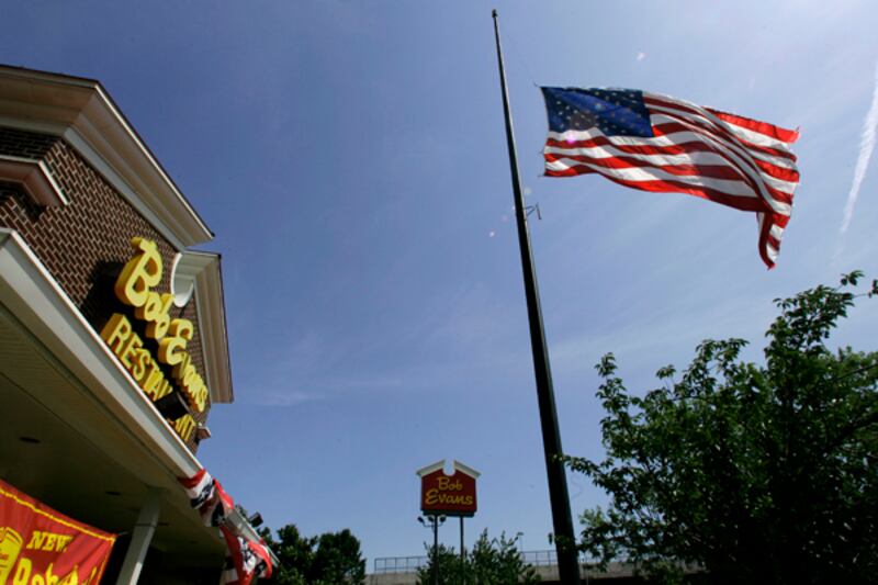 galleries/2011/11/17/25-most-fattening-pies-photos/fat-pies-16-bob-evans-apple-dumpling_jeynth
