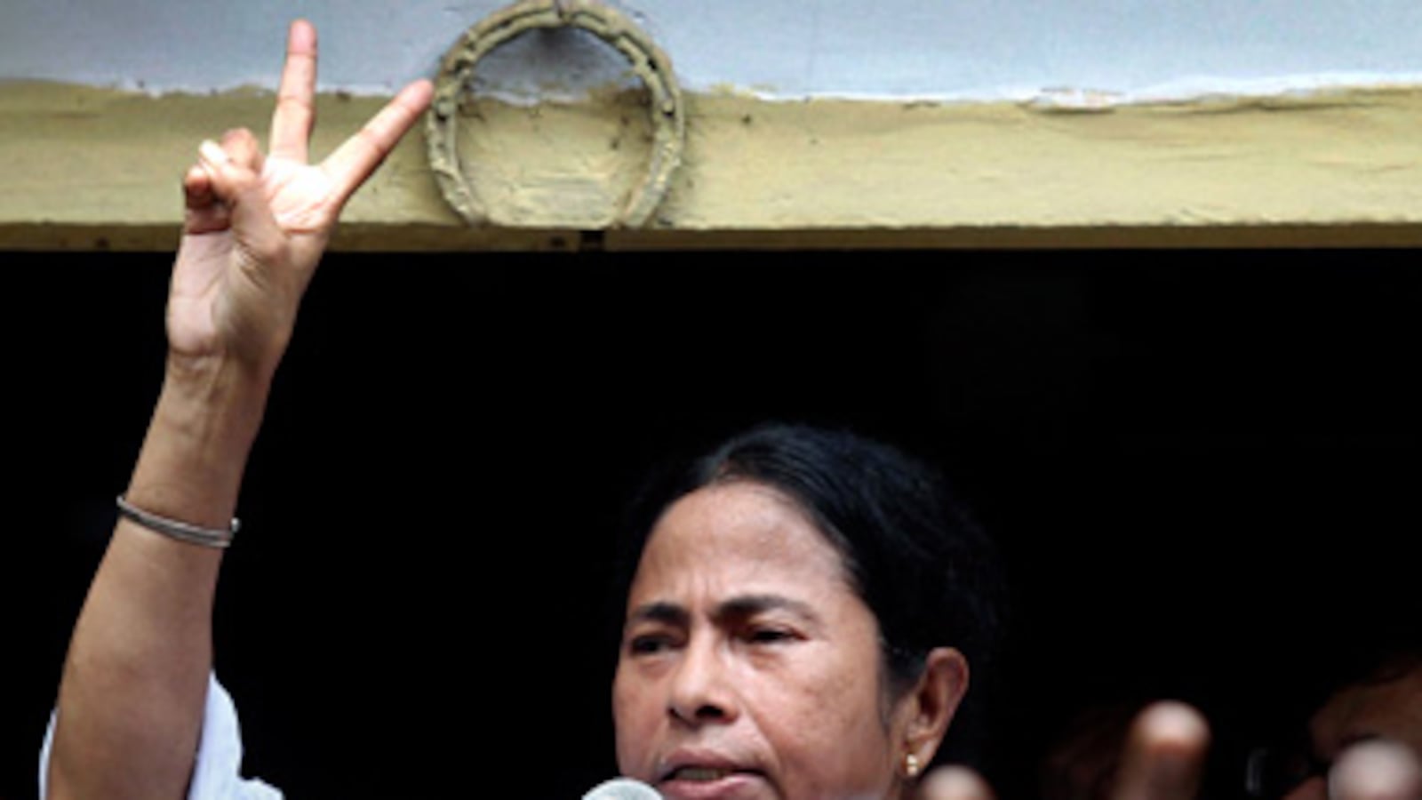 articles/2011/05/18/indias-political-superwoman-mamata-banerjee-to-lead-bengal/chaudhury-banerjee_181200_bhslqd