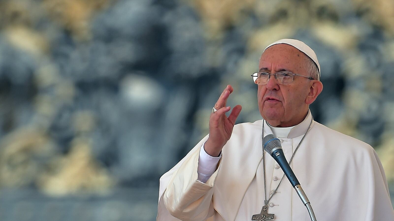 cheats/2015/04/17/pope-may-stop-by-cuba/150417-pope-visit-cuba-cheat_o5o7vu