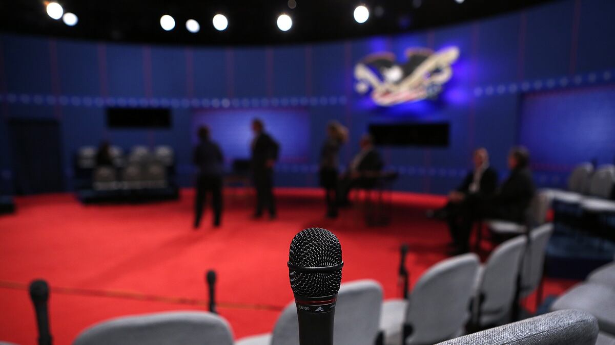 articles/2012/10/16/11-questions-debate-audience-members-should-ask-romney-obama/audience-questions-debate-ries-tease_vfpga9