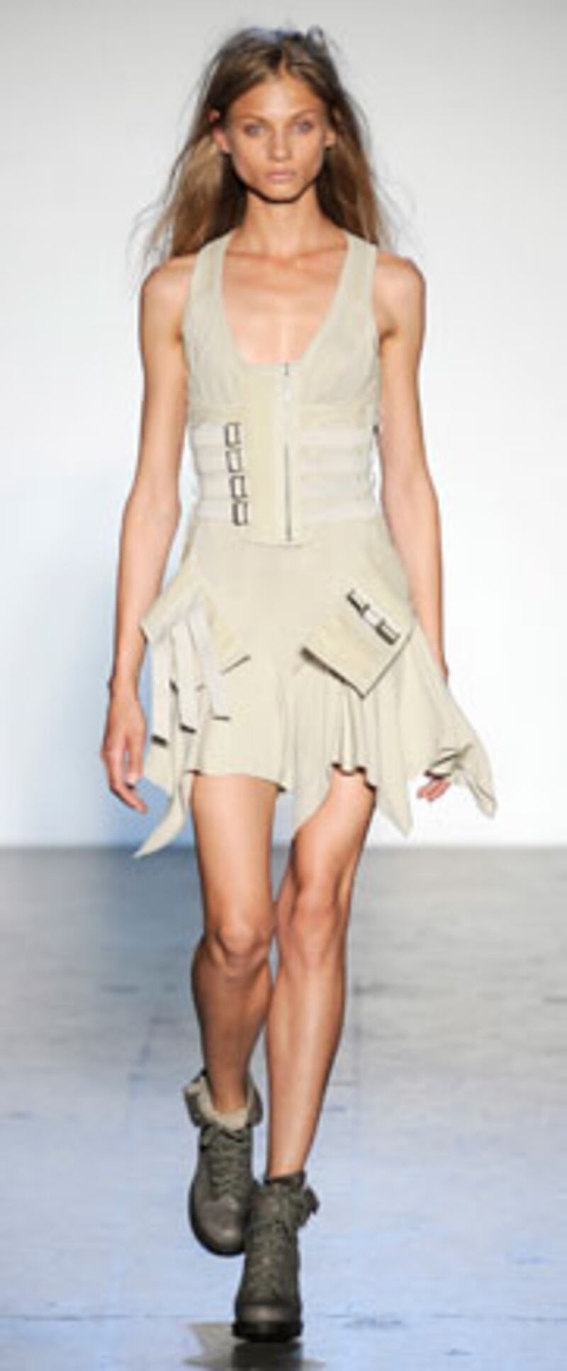 galleries/2009/09/17/ny-fashion-week-day-8/fashion-day-8---9_btrzh6
