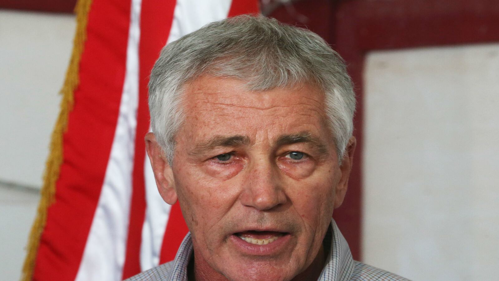 cheats/2014/12/09/hagel-flies-to-iraq-to-discuss-isis-campaign/141209-chuck-hagel-cheat_dcoaar