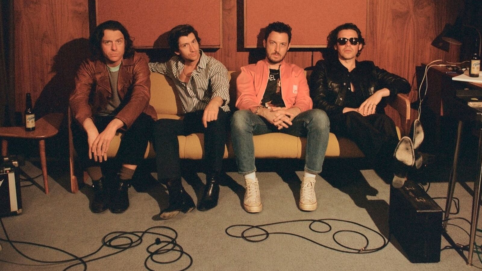 221020-Cunningham-Arctic-Monkeys-tease_g3xzul