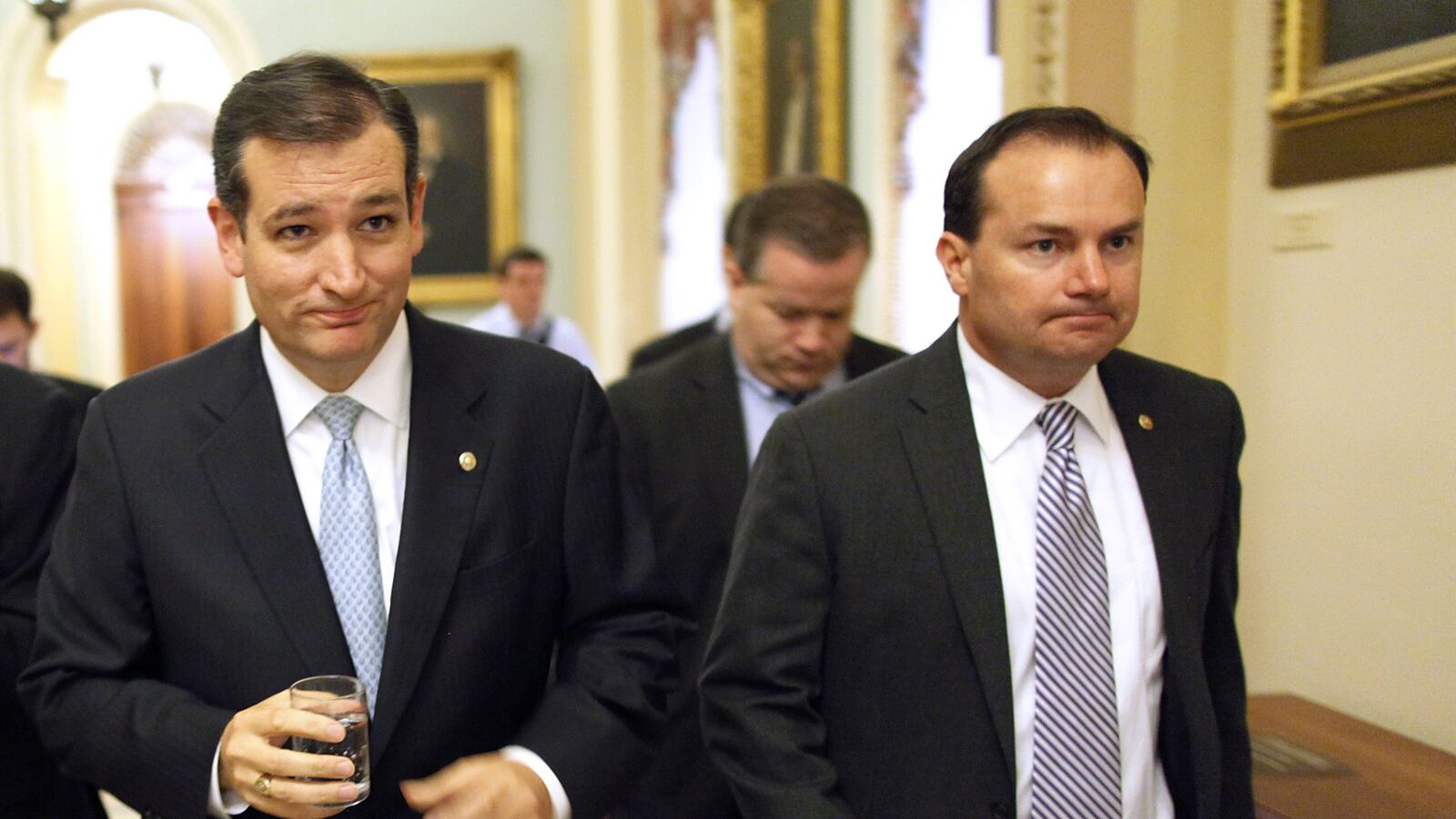 articles/2016/01/12/why-won-t-mike-lee-endorse-bff-ted-cruz/160110-mak-cruz-lee-tease_fzqwas