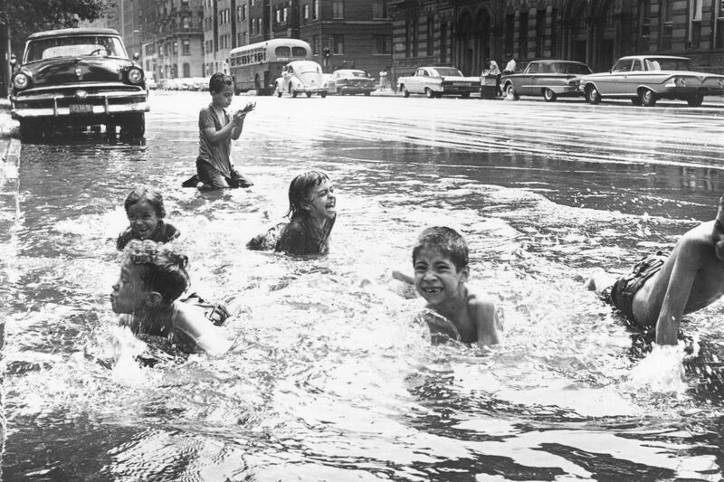 galleries/2013/05/25/vintage-summer-in-new-york-the-sweet-sweaty-city-life/130524-nyc-summer4_mvluff