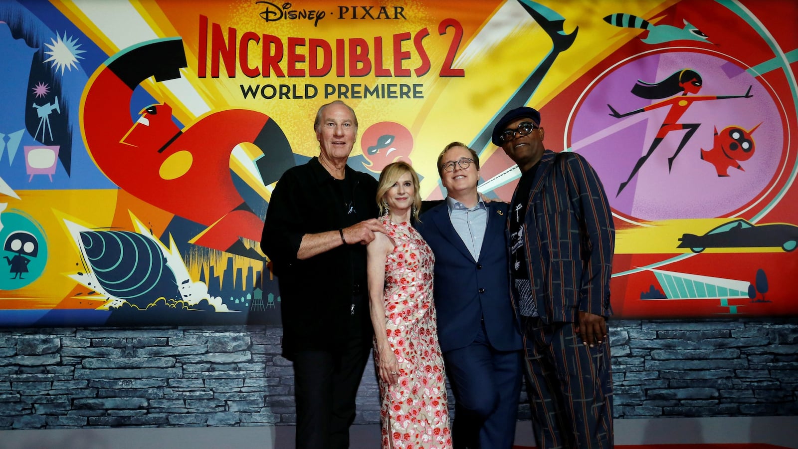 180617-incredibles-2-record-opening-cheat_bfvd8n