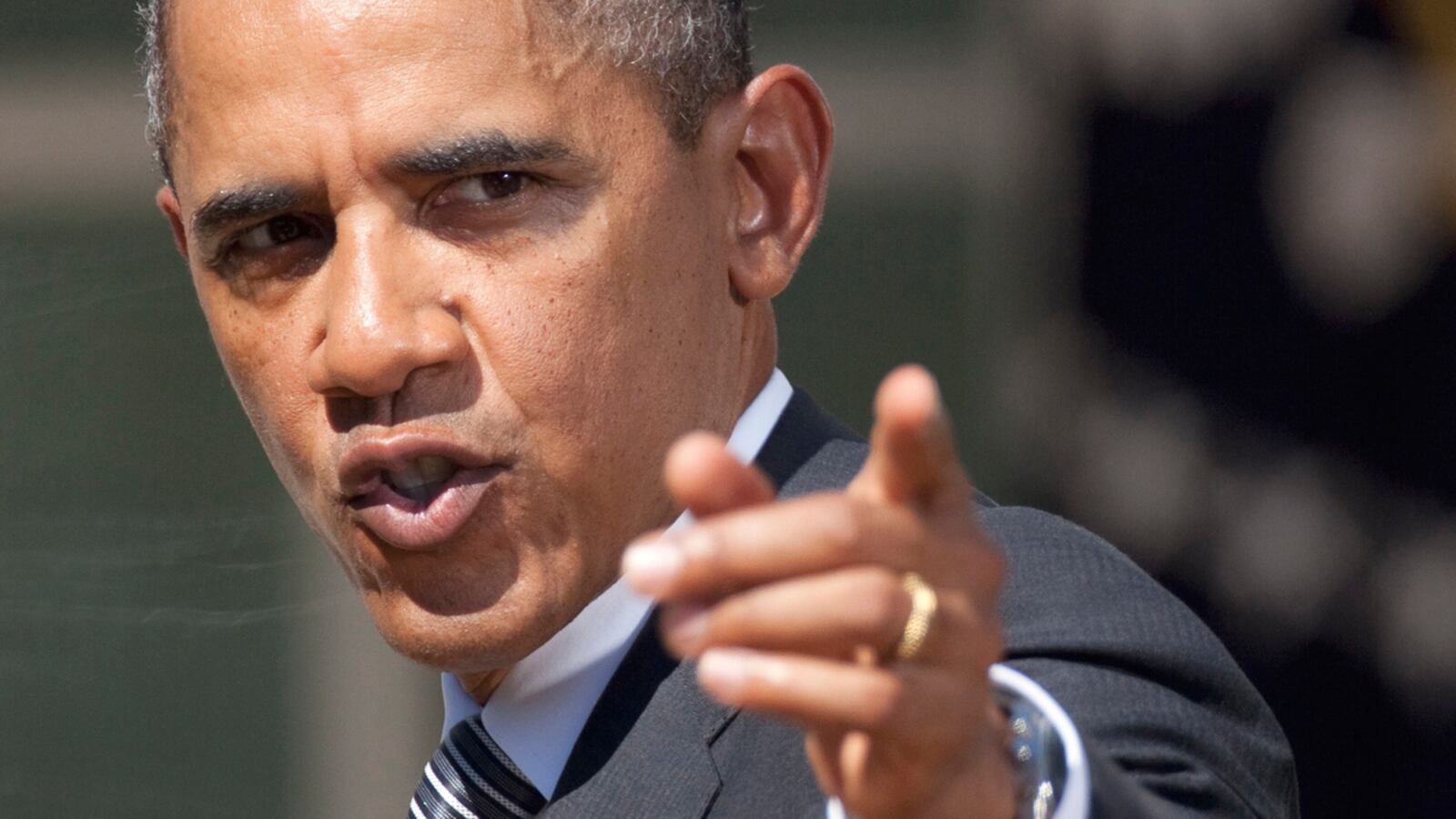 articles/2011/08/31/barack-obama-still-acting-like-a-wimp-refusing-to-fight-for-jobs/obama-jobs-tomasky_hjadq5