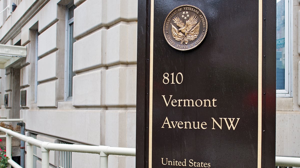 cheats/2012/10/04/vet-sues-over-frostbitten-penis/frostbitten-penis-va-cheat_o9mww8