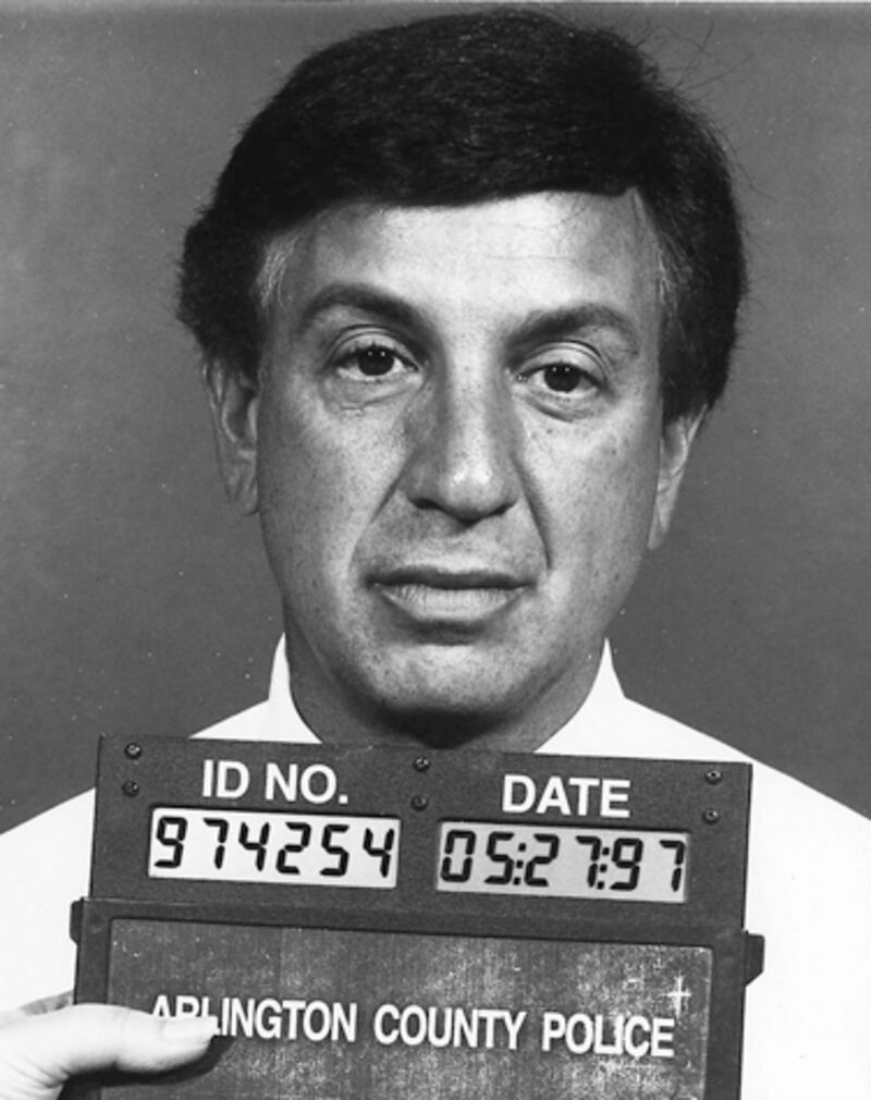 galleries/2012/07/19/fred-willard-and-other-stars-caught-with-their-pants-down-photos/stars-pants-down-marv-albert_pez91e