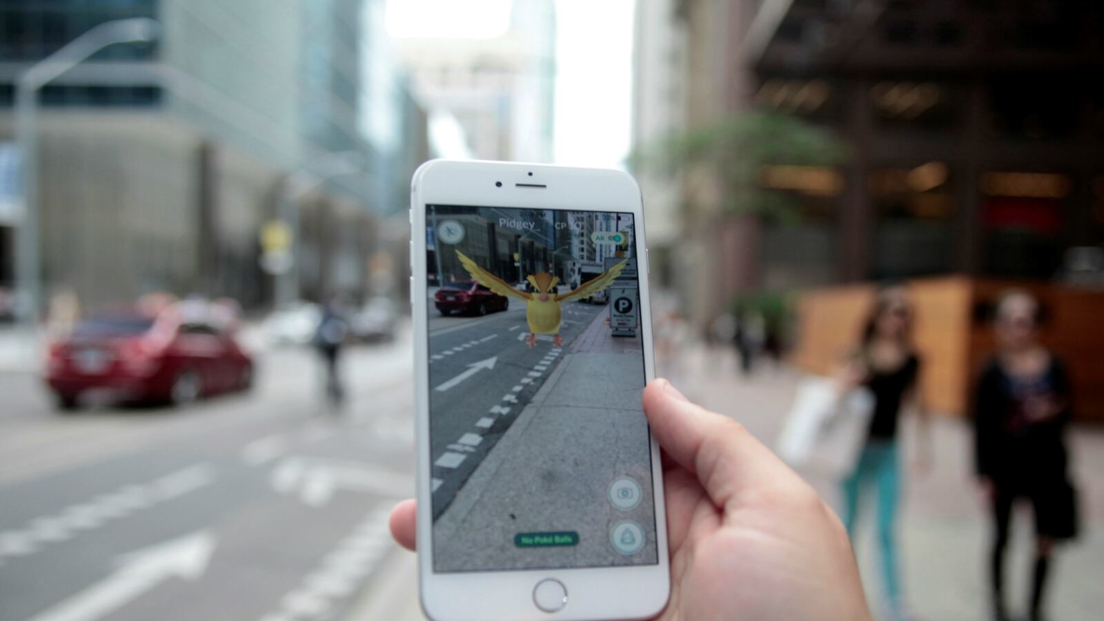 cheats/2016/07/23/2-teens-detained-playing-pokemon-go/160723-pokemon-canada-us-cheat_lecvhn