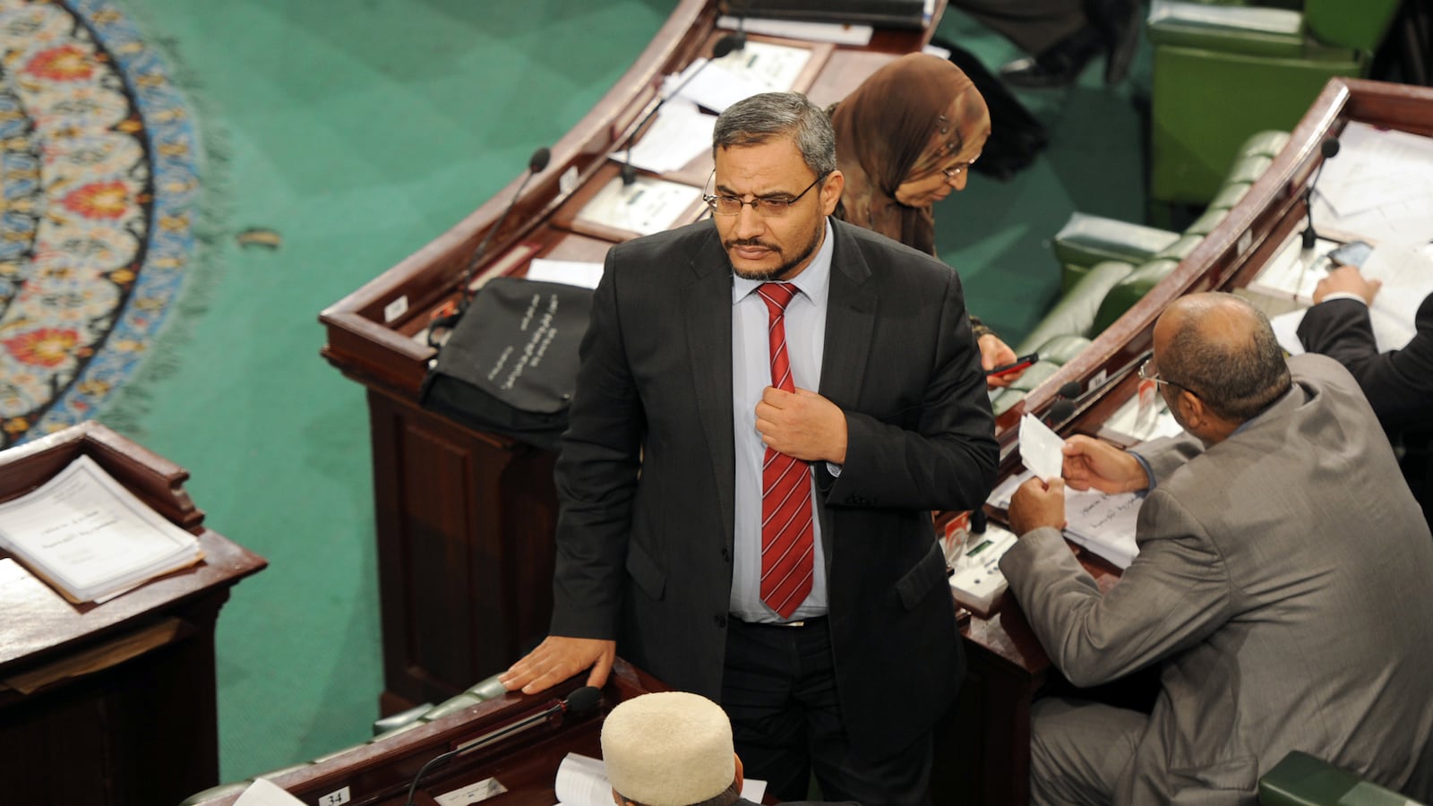 cheats/2014/01/05/tunisia-rejects-sharia-law/140105-tunisia-sharia-law-cheat_y8tizi