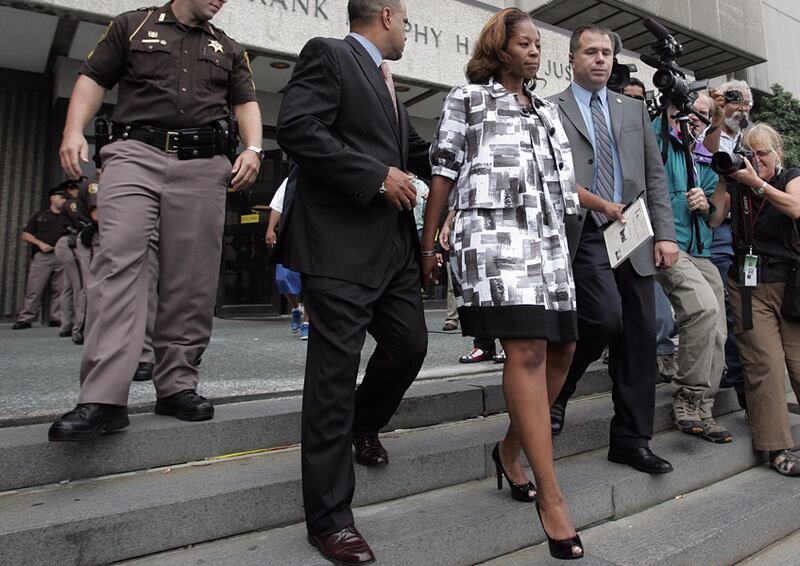 galleries/2011/06/21/dressed-for-distress/carlita-kilpatrick-scandal-clothing_prekl8