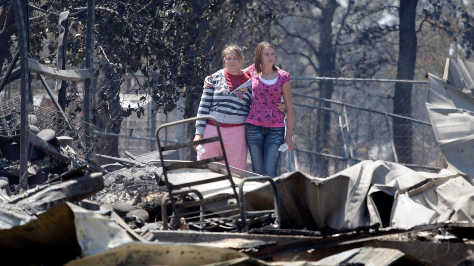 cheats/2011/09/07/texas-wildfires-slow-down/texas-wildfire-slows-down-cheat_gnts0w