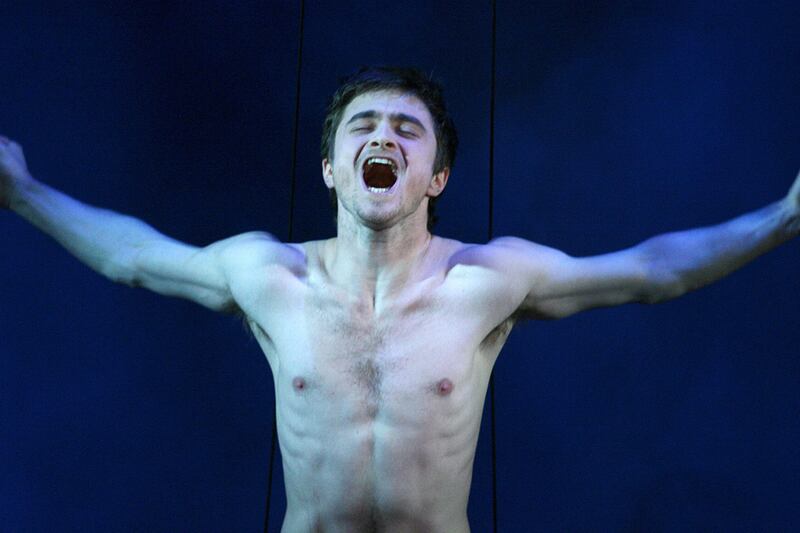 galleries/2012/02/08/daniel-radcliffes-biggest-controversies-photos/daniel-radcliffe-controversies-eqqus_bgsdsi