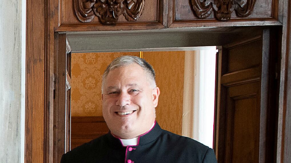 2019-09-20T121005Z_913848333_RC11F0F51D00_RTRMADP_3_POPE-VATICAN_yotc76