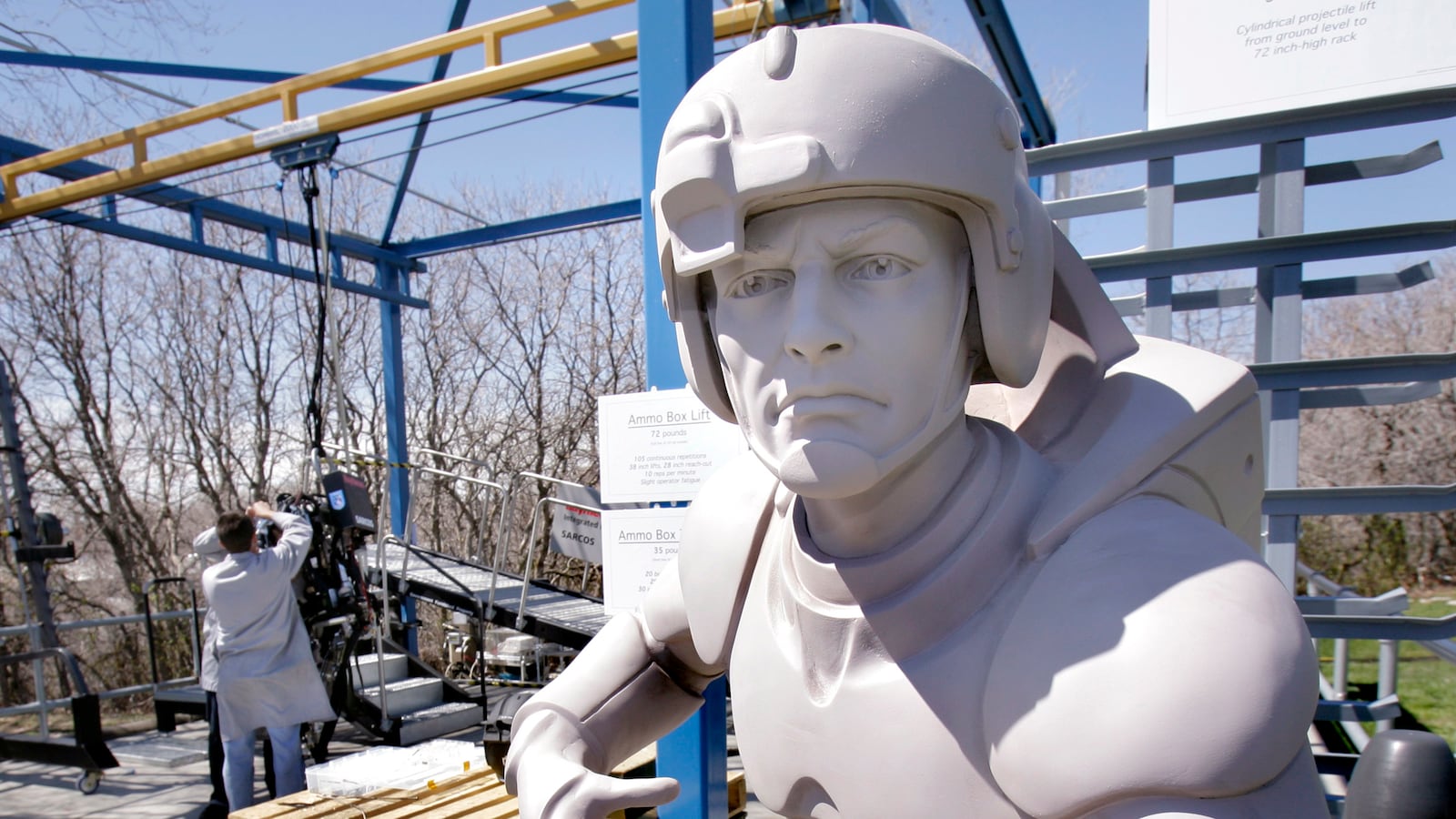 articles/2013/06/12/the-military-industrial-complex-is-real-and-it-s-bigger-than-ever/130612-avlon-military-industrial-complex-tease_xcipav