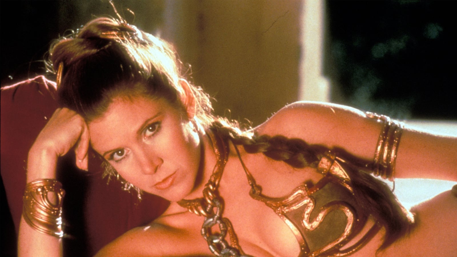 articles/2015/11/07/is-it-time-to-retire-princess-leia-s-gold-bikini/151106-leon-slave-leia-tease_zufwna
