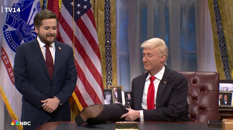 SNL, Jeremy Culhane as JD Vance and James Austin Johnson as Donald J. Trump.