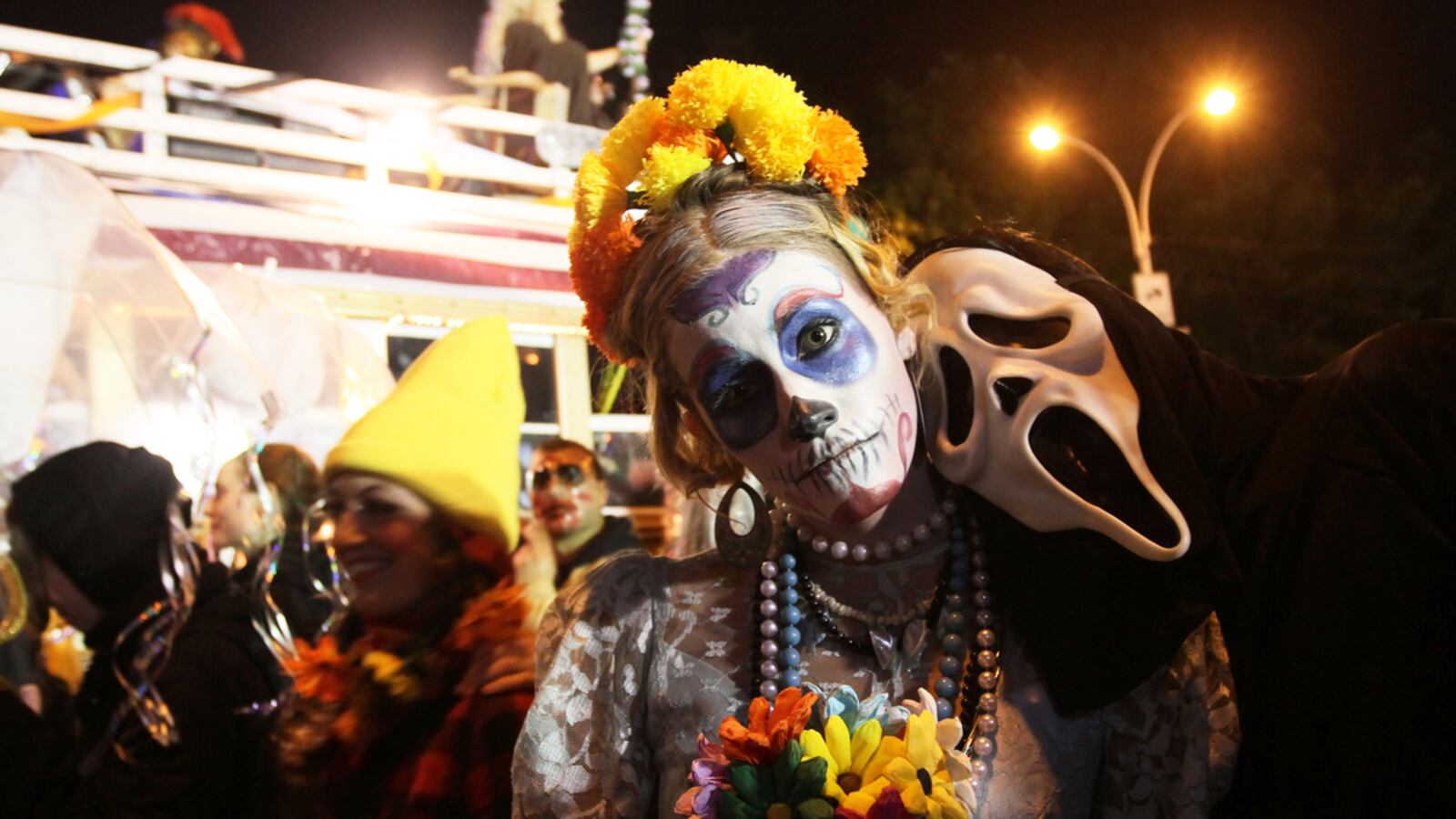 articles/2012/11/01/the-renegade-parade-new-york-city-s-halloween-party-survives/west-village-halloween-parade-dickson-crocker_jis7ii