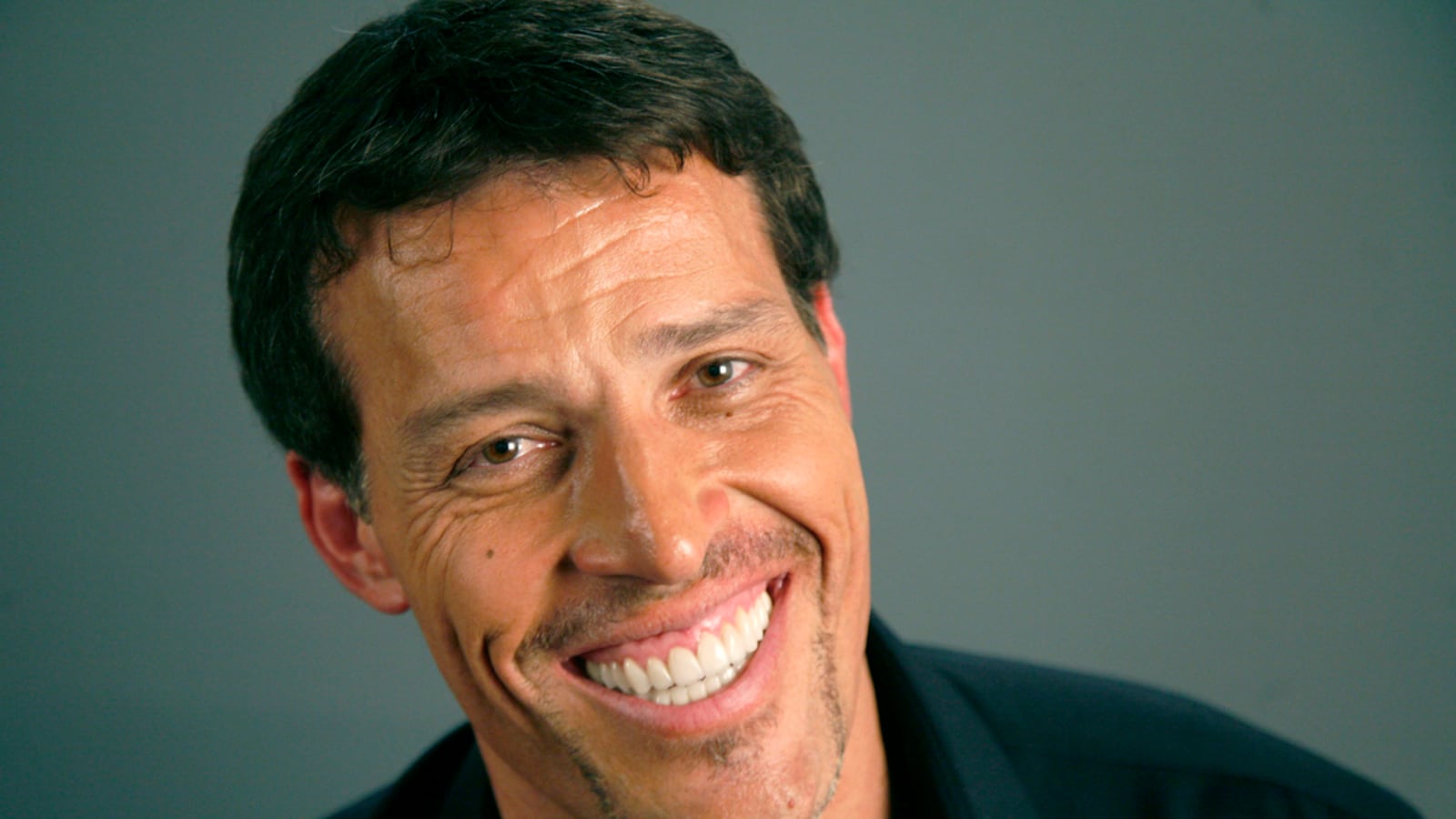 cheats/2012/07/23/several-burn-feet-at-seminar/tony-robbins-seminar-burned-feet-cheat_obbi2j