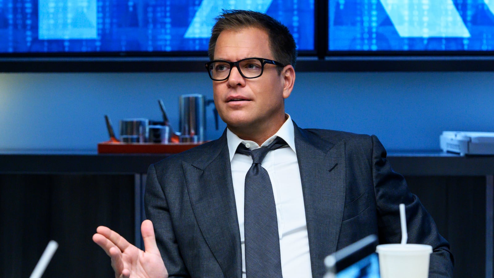 190922-julian-bull-tease-2_ddjtxl