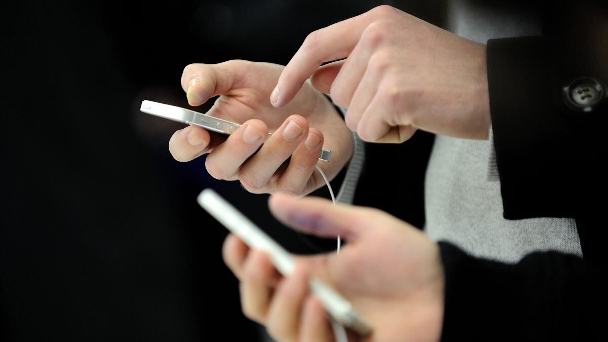 cheats/2012/11/28/apple-fires-maps-manager/apple-maps-mgr-fired-cheat_cfphbk