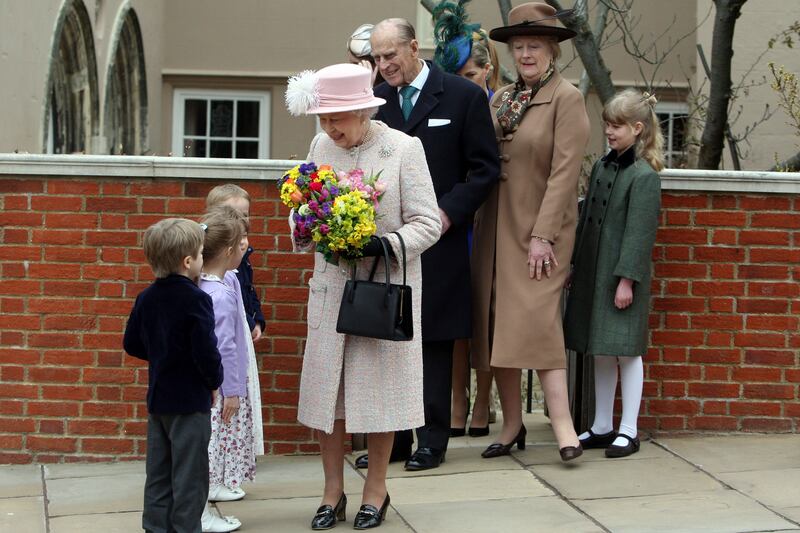 articles/2013/04/03/queen-approval-ratings-remain-high/130331-queen-easter-sykes-tease_c3rhye