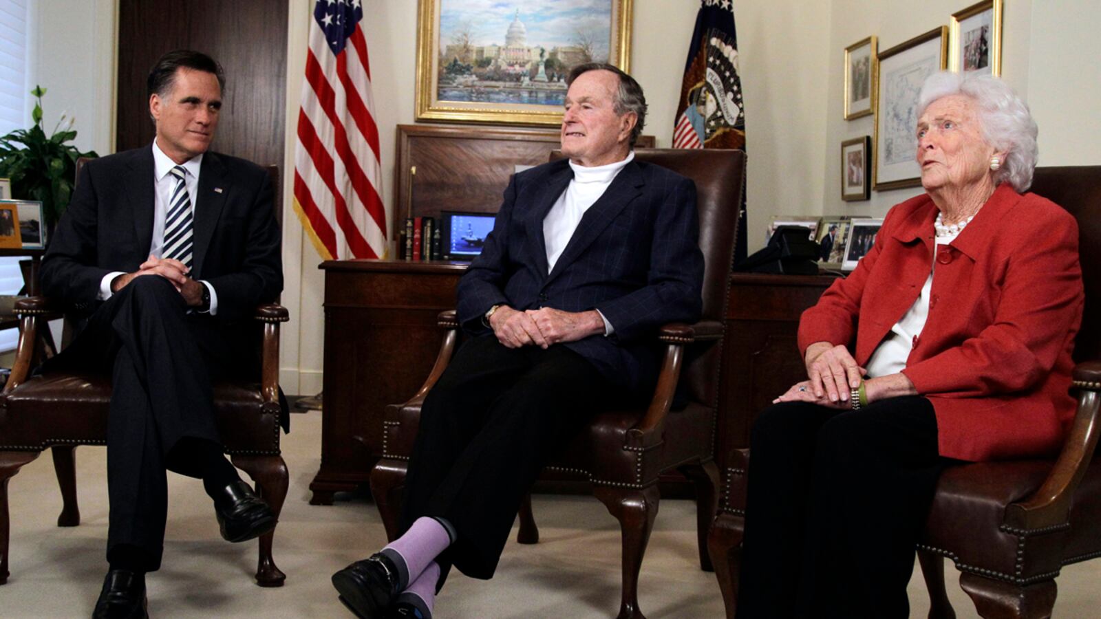 articles/2012/03/30/george-h-w-bush-endorsed-romney-big-surprise-they-re-cut-from-the-same-cloth/mitt-romney-bushes-avlon_fyuvbz