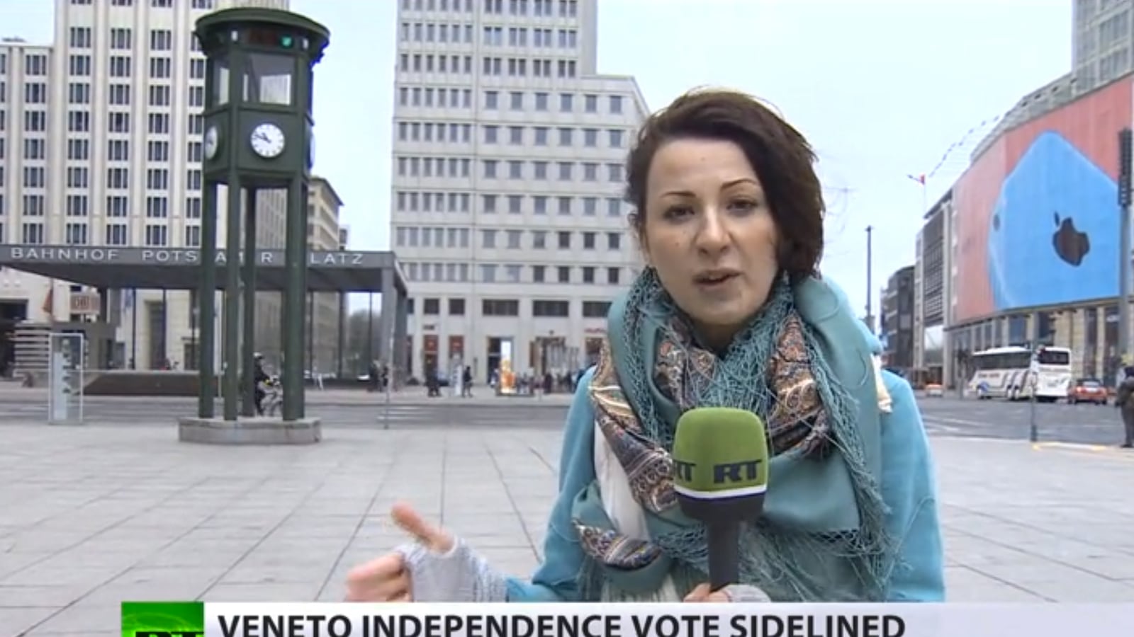 articles/2014/03/18/putin-tv-wants-you-to-think-italy-is-a-bigger-story-than-crimea/140317-kirchick-rt-tease_iobhbd