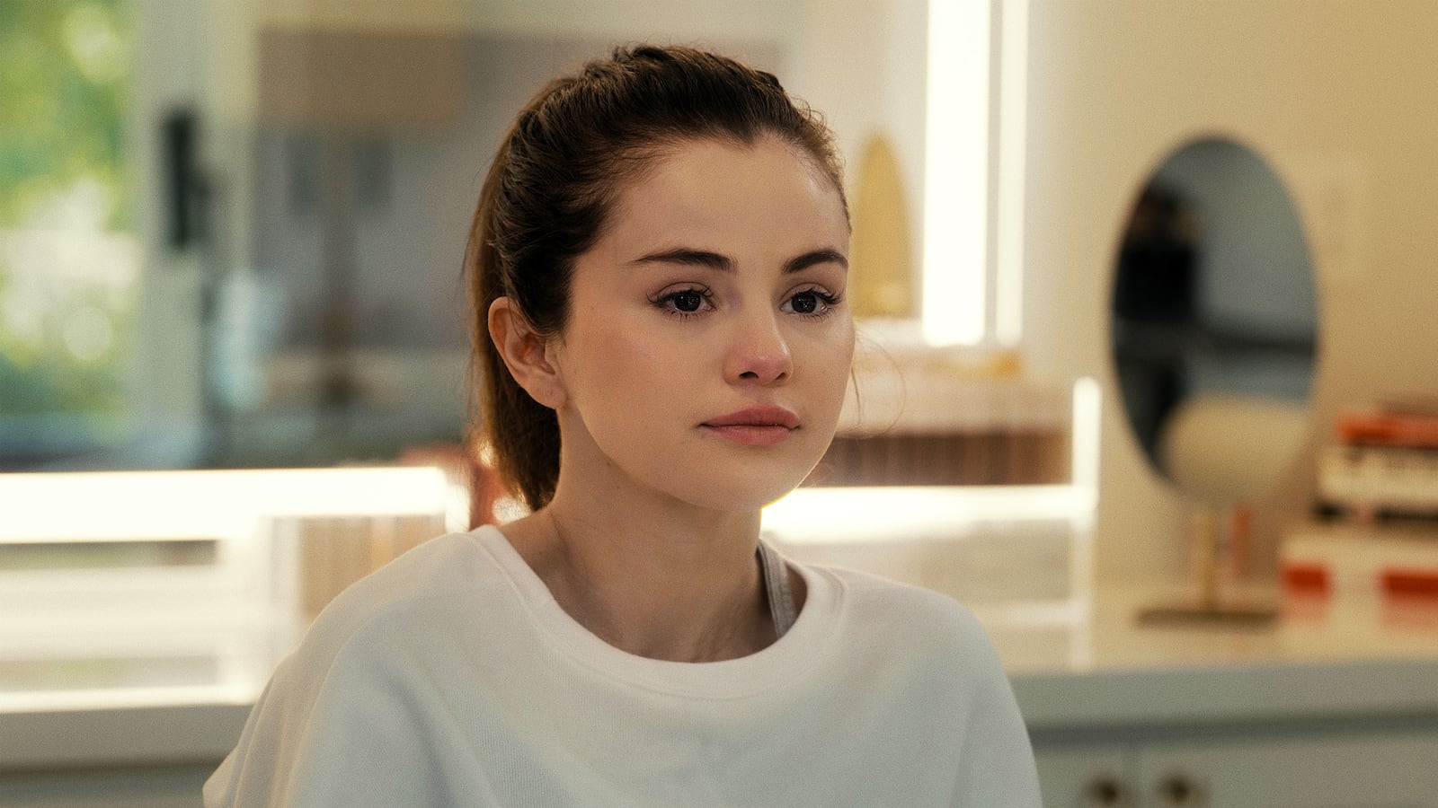 221103-Cunningham-Selena-Gomez-Apple-TV-doc-tease_roquqk