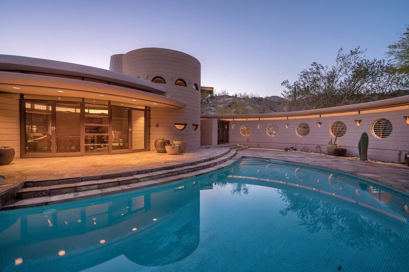 180128-mcnearney-omg-i-want-this-house-frank-lloyd-wright-arizona-1_miw81s