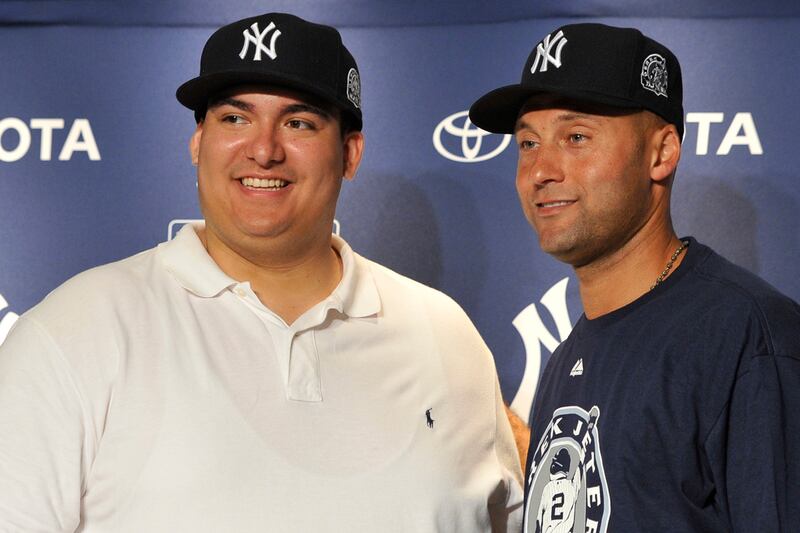 galleries/2011/07/12/famous-baseballs/famous-baseballs-jeter_iknjri