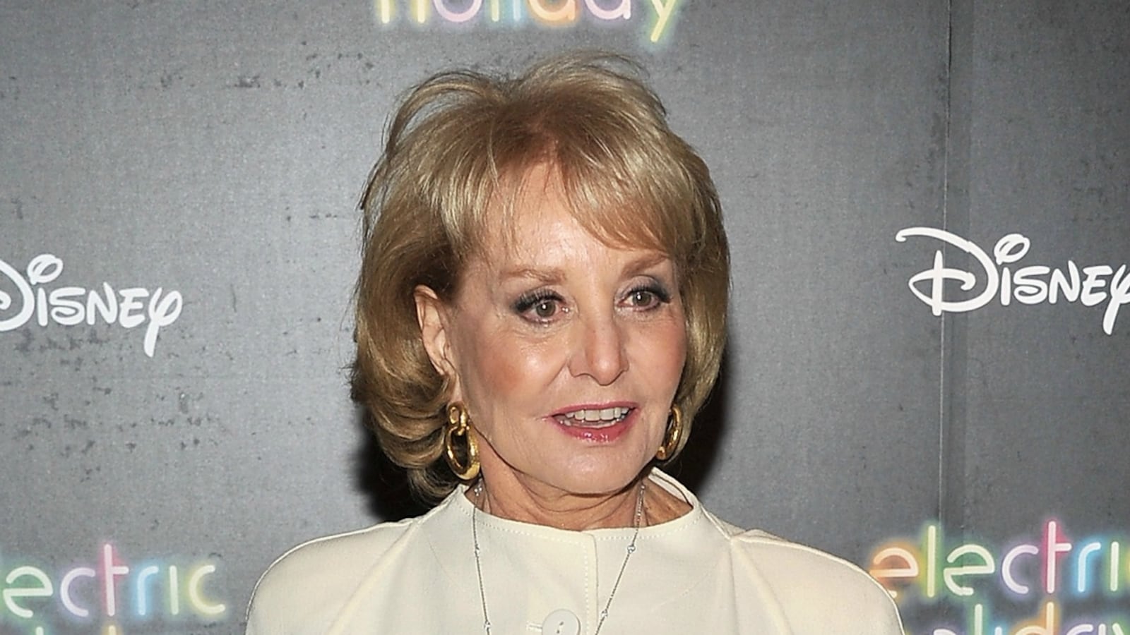 cheats/2013/01/28/barbara-walters-has-chicken-pox/barbara-walters-chicken-pox-cheat_kfwymw