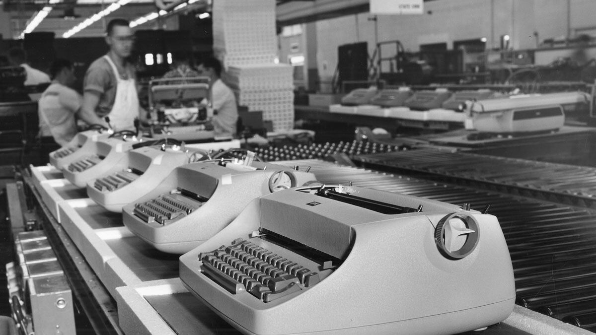 articles/2011/07/31/ibm-selectric-typewriter-turns-50/selectric-manufacturing-tease_hcsk6e