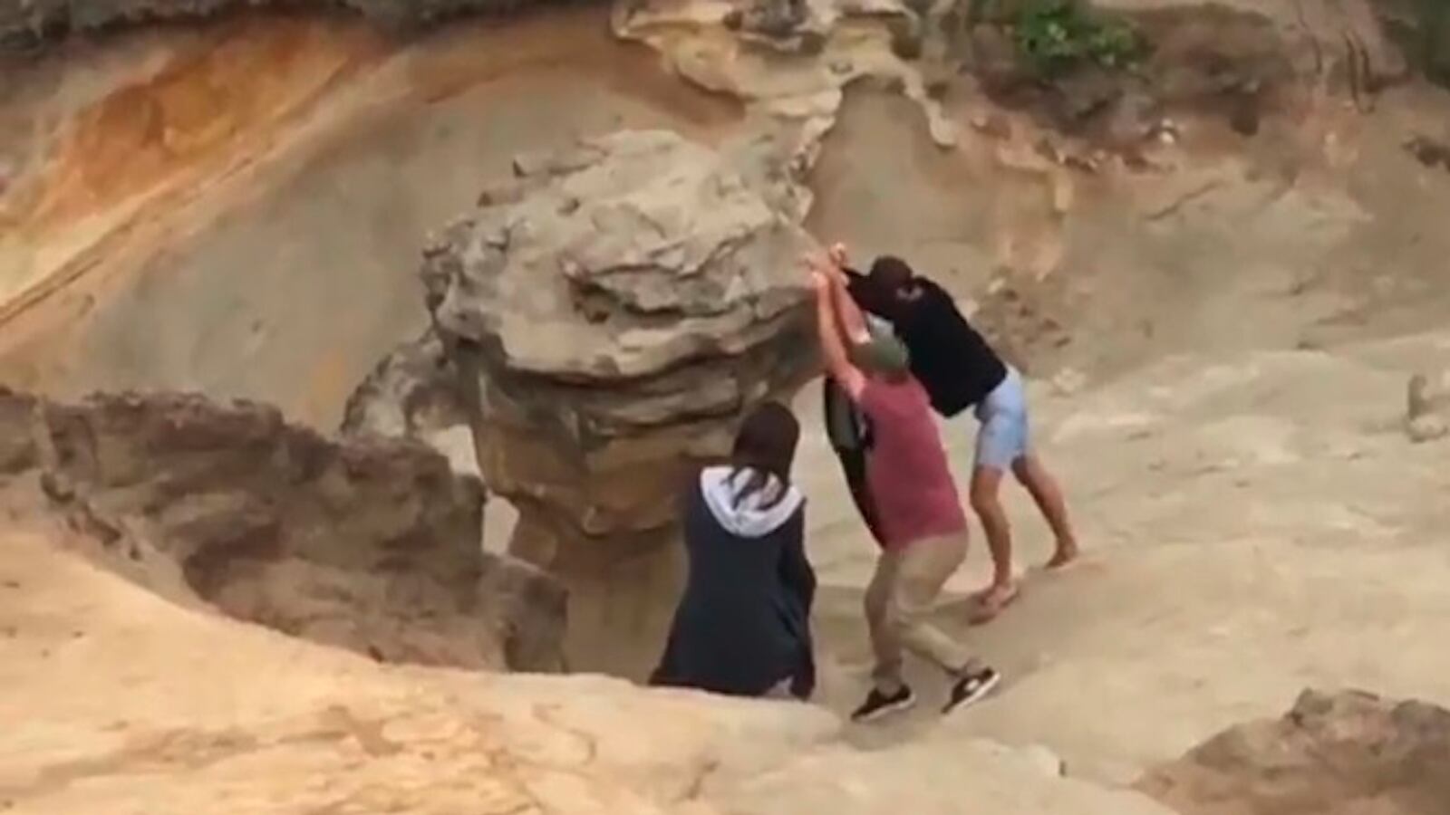 articles/2016/09/06/watch-vandals-destroy-oregon-s-18-million-year-old-rock-formation/160906-Place-vandals-destroy-oregon-rock-Tease_rgatau