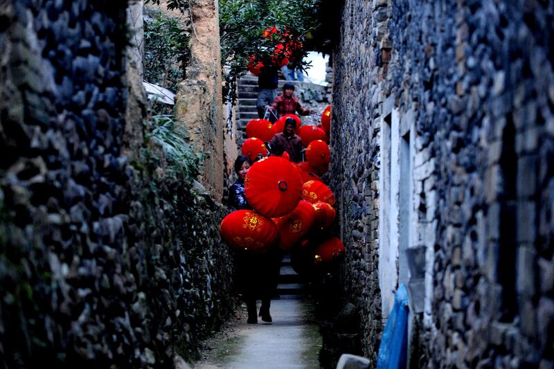 galleries/2011/10/27/photo-of-the-day/photo-of-the-day-111228-1_tve2g2