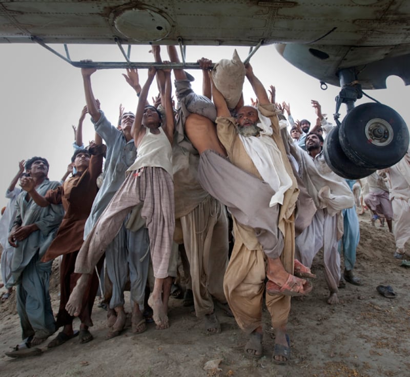 galleries/2010/12/29/the-year-in-pictures-2010/year-in-pictures---pakistan-1_mgudtz