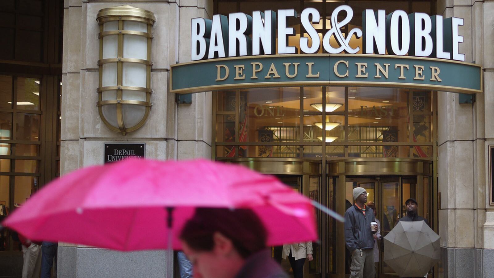 articles/2013/02/06/why-is-barnes-and-noble-getting-out-of-the-bookstore-business/130110-barnes-nobles-next-mcardle_zdiy8p