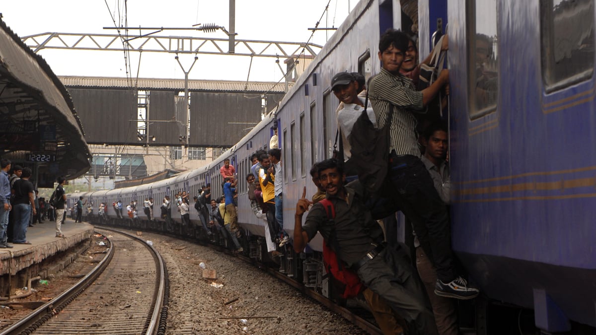 articles/2012/06/02/india-slowing-down/photo-of-the-day-120418_lvf1zm