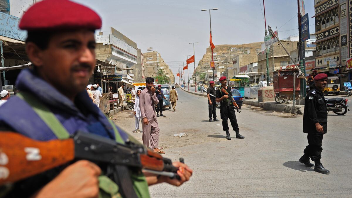 articles/2011/06/16/pakistan-arrest-of-cia-informants-means-more-problems-and-new-low-with-washington/pakistan-united-states-relations-ahmed_oq2xem