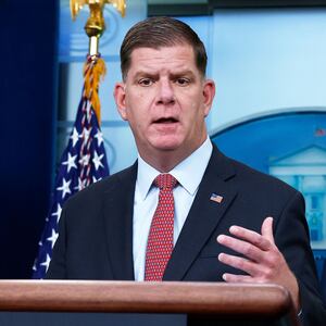 220503-Kucinich-Sec-Marty-Walsh-tease_bu2kn8