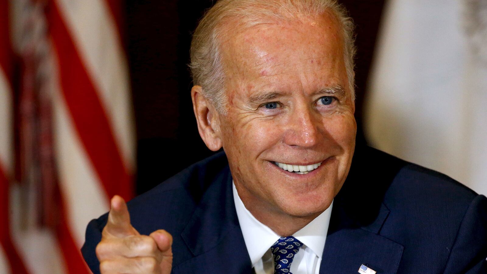 cheats/2016/06/30/biden-sanders-will-endorse-clinton/160701-joe-biden-cheat_d3kkcn