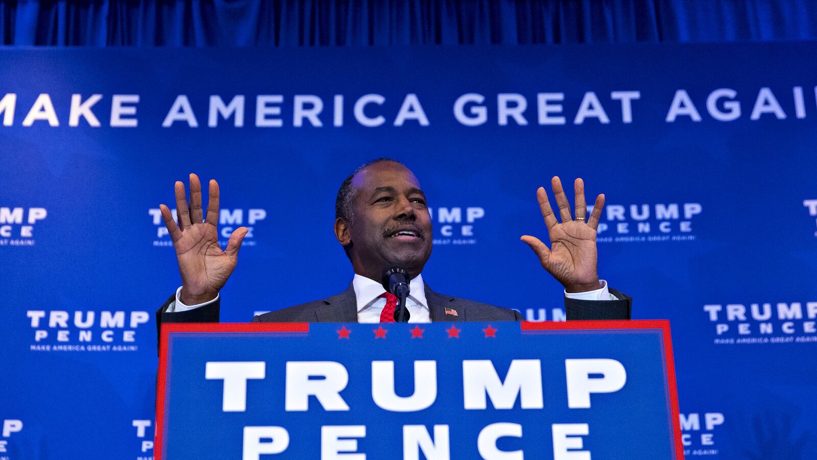 articles/2016/11/22/ben-carson-nothing-hateful-about-steve-bannon/161121-resnick-carson-bannon-trump-tease_spr0bw