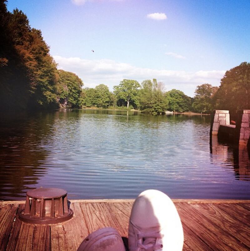 galleries/2013/04/21/kim-kardashian-ke-ha-more-celebrity-twitter-pictures-photos/130418-twit-pics-stamos_sxjjba