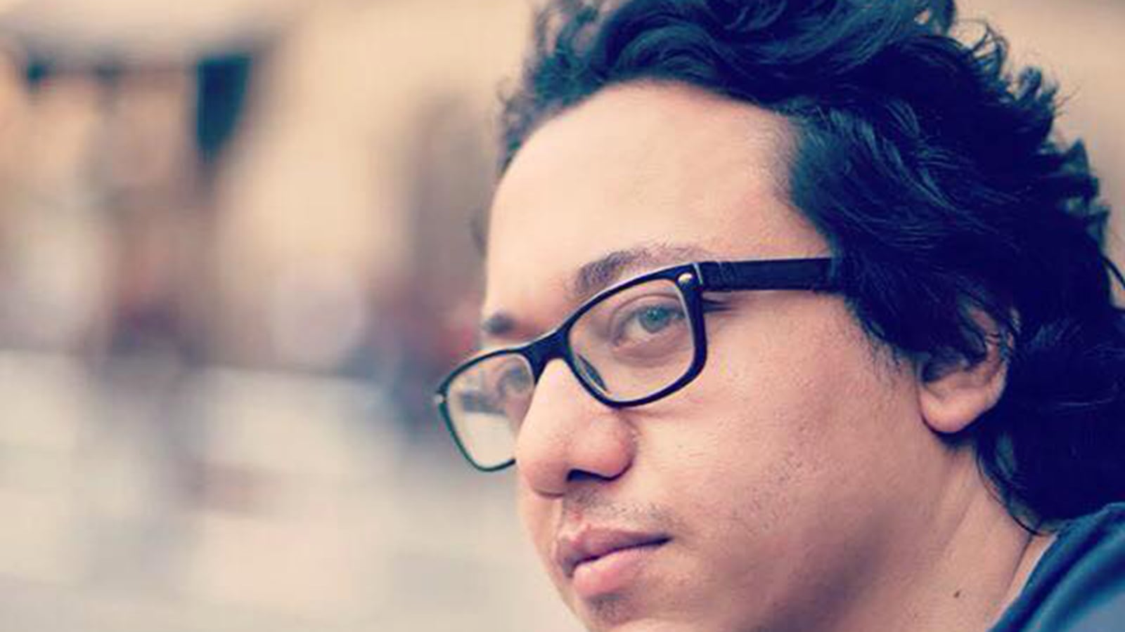 cheats/2016/01/31/cartoonist-arrested-for-anti-sisi-comics/160201-egyptian-cartoonist-cheat_i8f69v