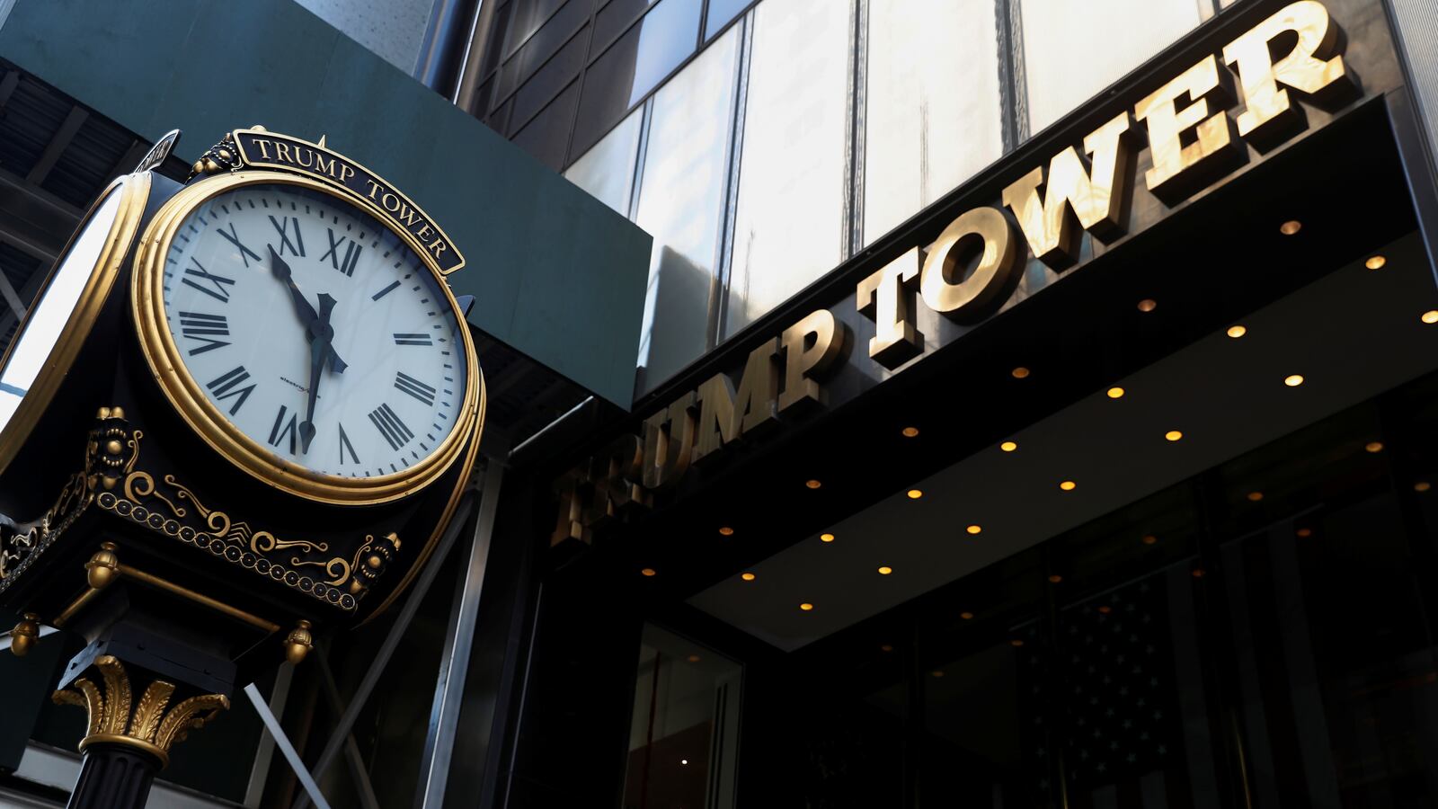 2021-05-19T191657Z_1828585251_RC22JN974HPW_RTRMADP_3_USA-TRUMP-INVESTIGATION_xyhmfm