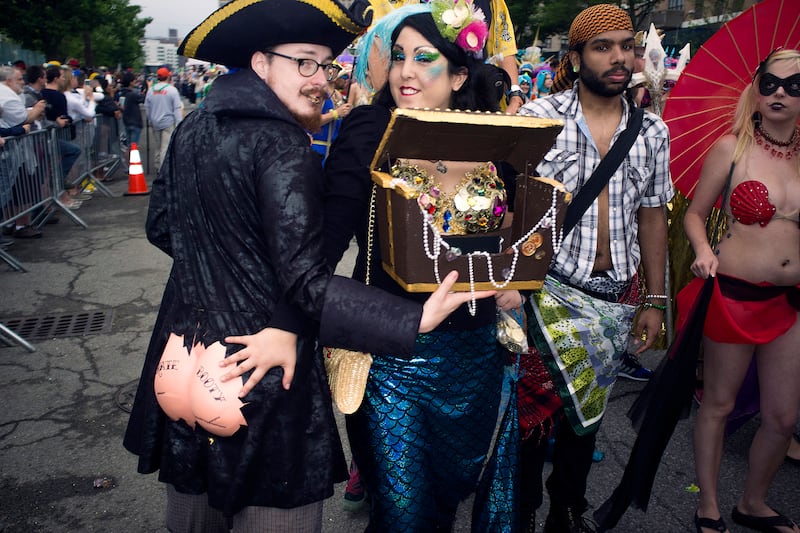 galleries/2015/06/20/seashells-sequins-and-lots-of-glitter-this-years-coney-island-mermaid-parade/150620_mermaid_parade_13_zladfq