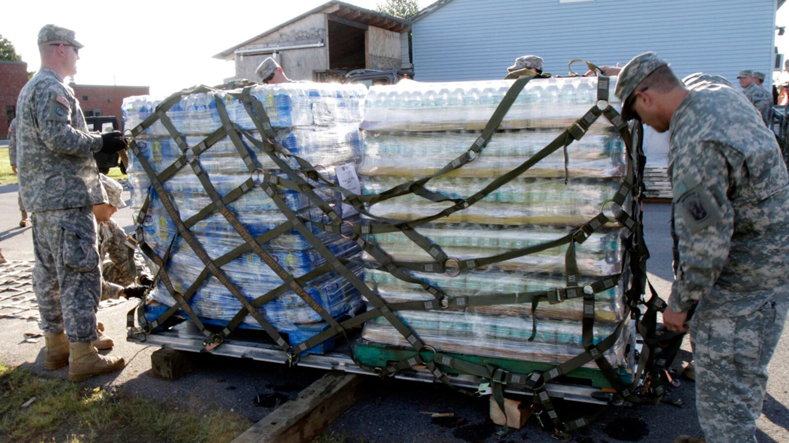 cheats/2011/08/30/hurricane-irene-supplies-airlifted-to-13-isolated-vermont-towns/vt-irene-airlift_dpmltf