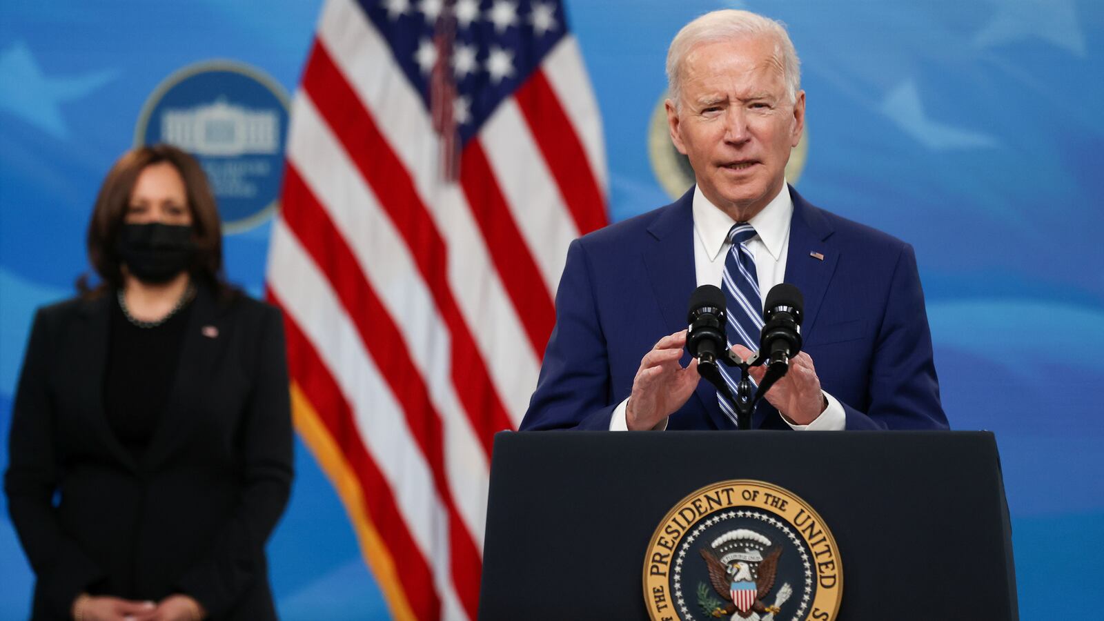 2021-03-29T190350Z_1416377512_RC27LM9AJ521_RTRMADP_3_USA-BIDEN_ylclbc