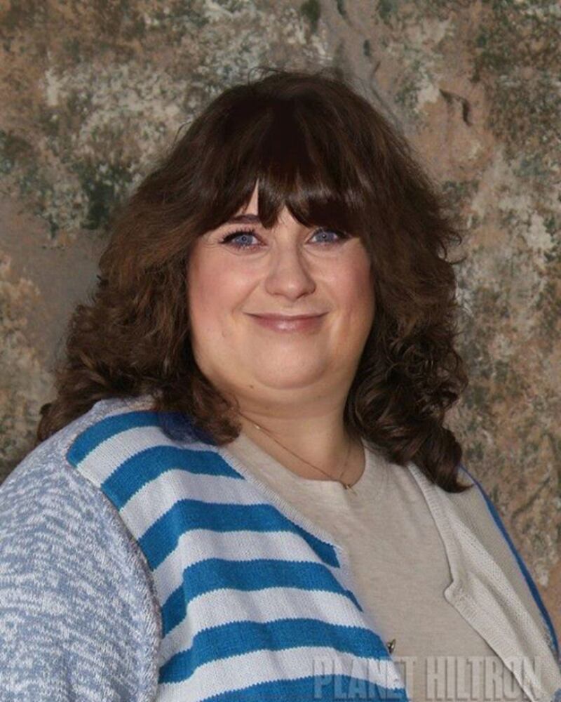 galleries/2014/07/24/danny-evans-s-celebrity-make-under-photos/140723-celeb-make-unders-zooey_mdjawq